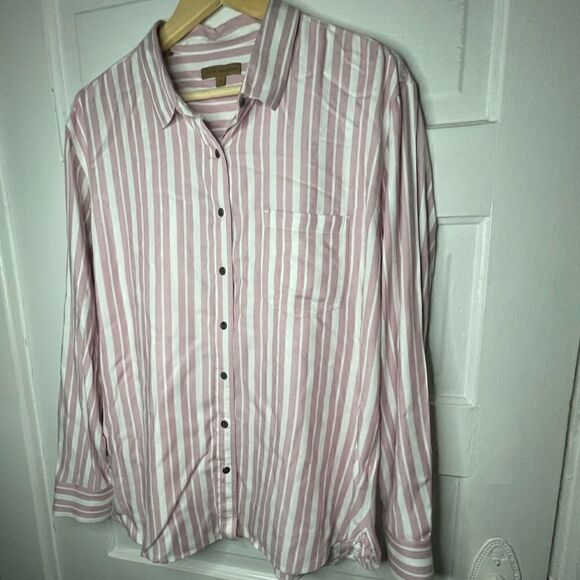 JACHS Girlfriend Long Sleeve Button Up Blouse - Picture 8 of 11